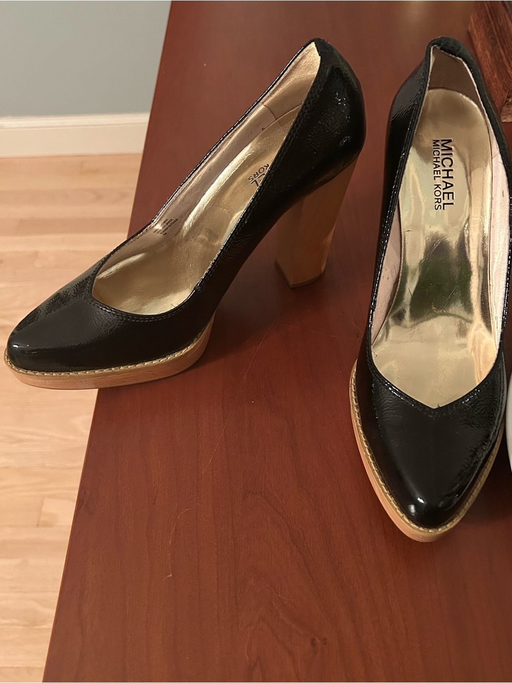 Michael Kors Classic Black Patent Platform Pump with Wood-Tone Block Heel - Picture 7 of 7